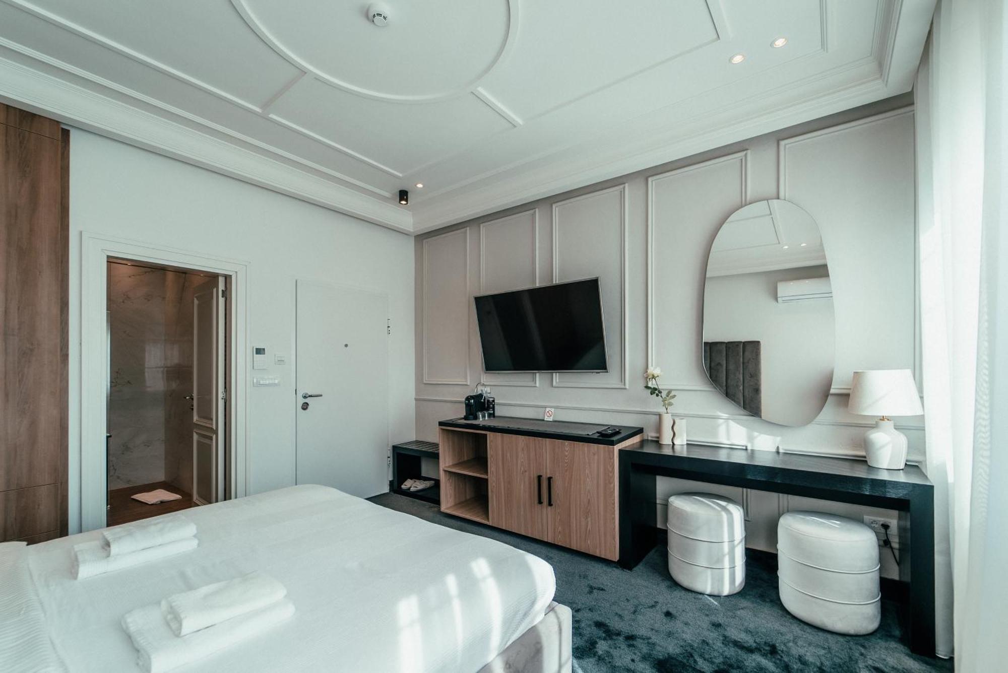 Biarritz Luxury Apartments Belgrad Exteriör bild