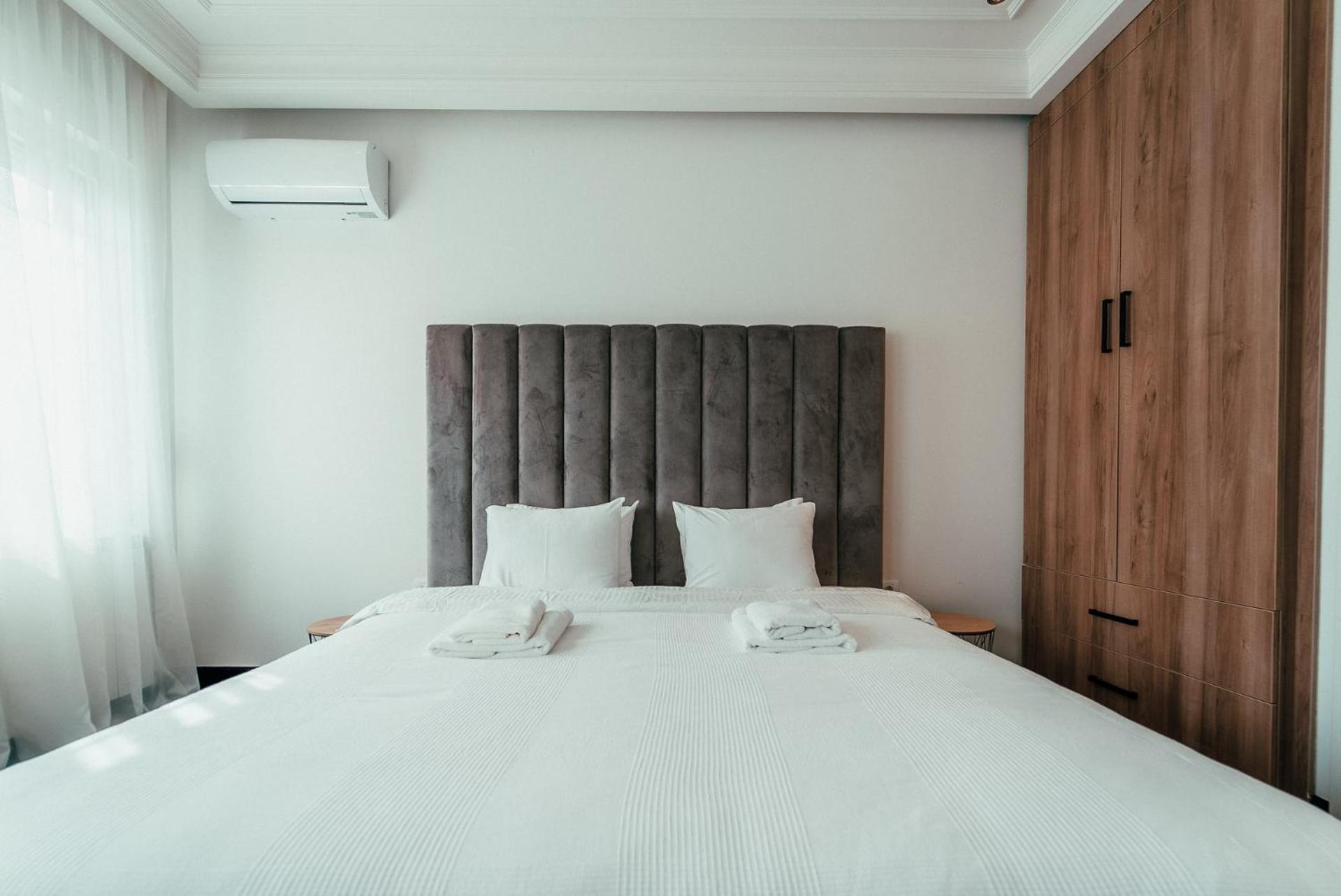 Biarritz Luxury Apartments Belgrad Exteriör bild